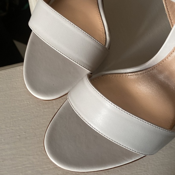 Gianvito Rossi White high heel sandals - Picture 13 of 16
